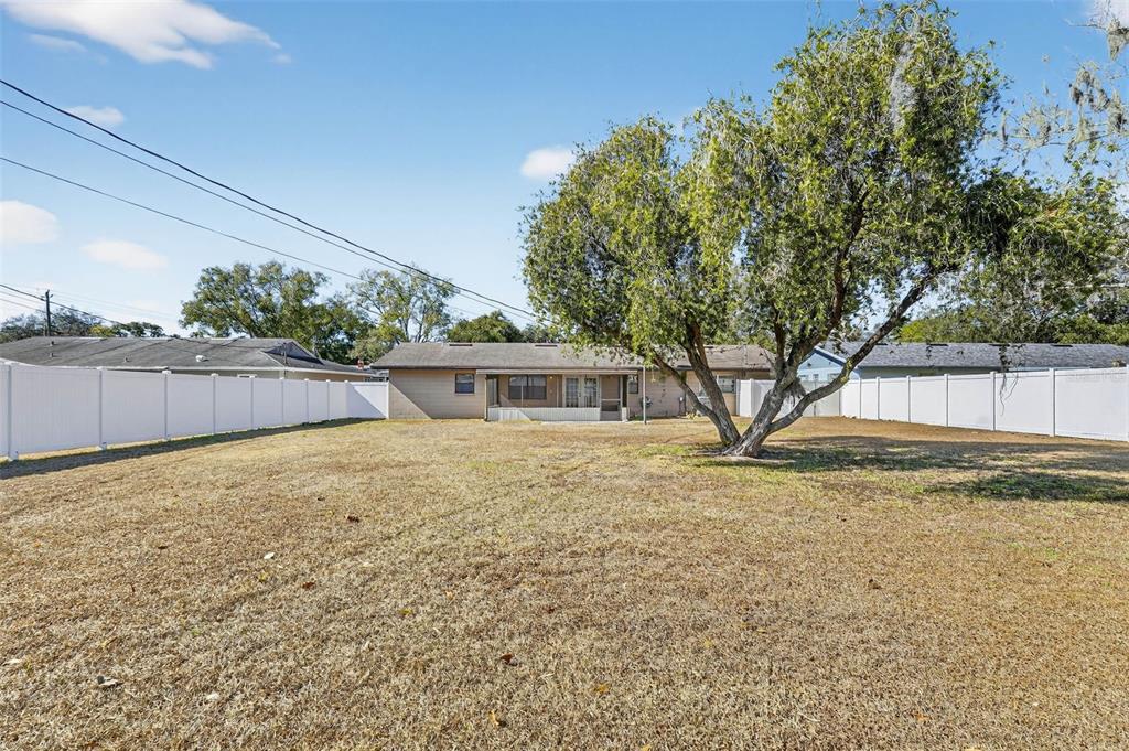 6411 Cromwell Road Lakeland, FL 33809 - Photo 39 of 42