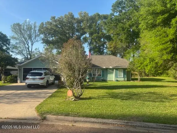 $235,000 | 105 Thistledown Drive, Natchez, MS 39120