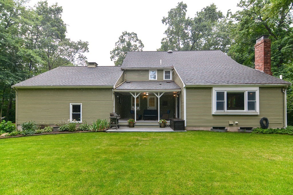 61 Teresa Road Hopkinton, MA 01748 - Photo 3 of 40 Gallery Image 3