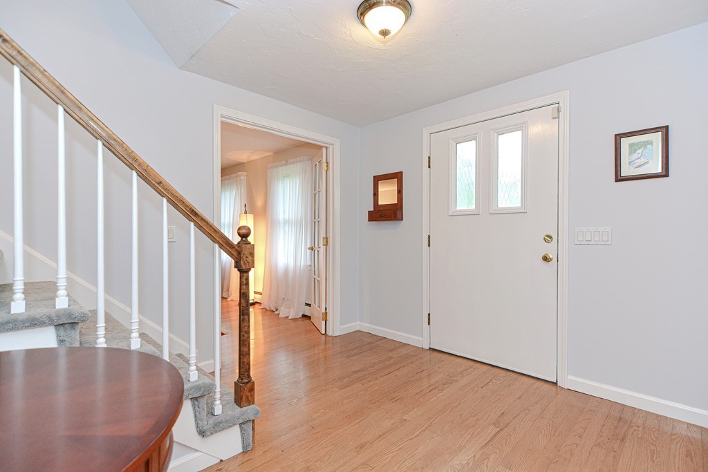 61 Teresa Road Hopkinton, MA 01748 - Photo 9 of 40 Gallery Image 9