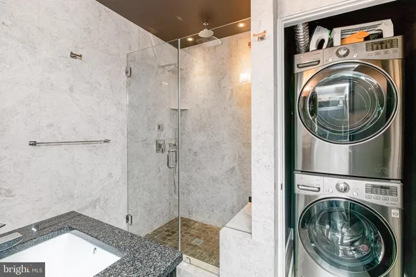 $2,550 | 2360 Champlain Street Northwest, Unit B2, Washington, DC 20009