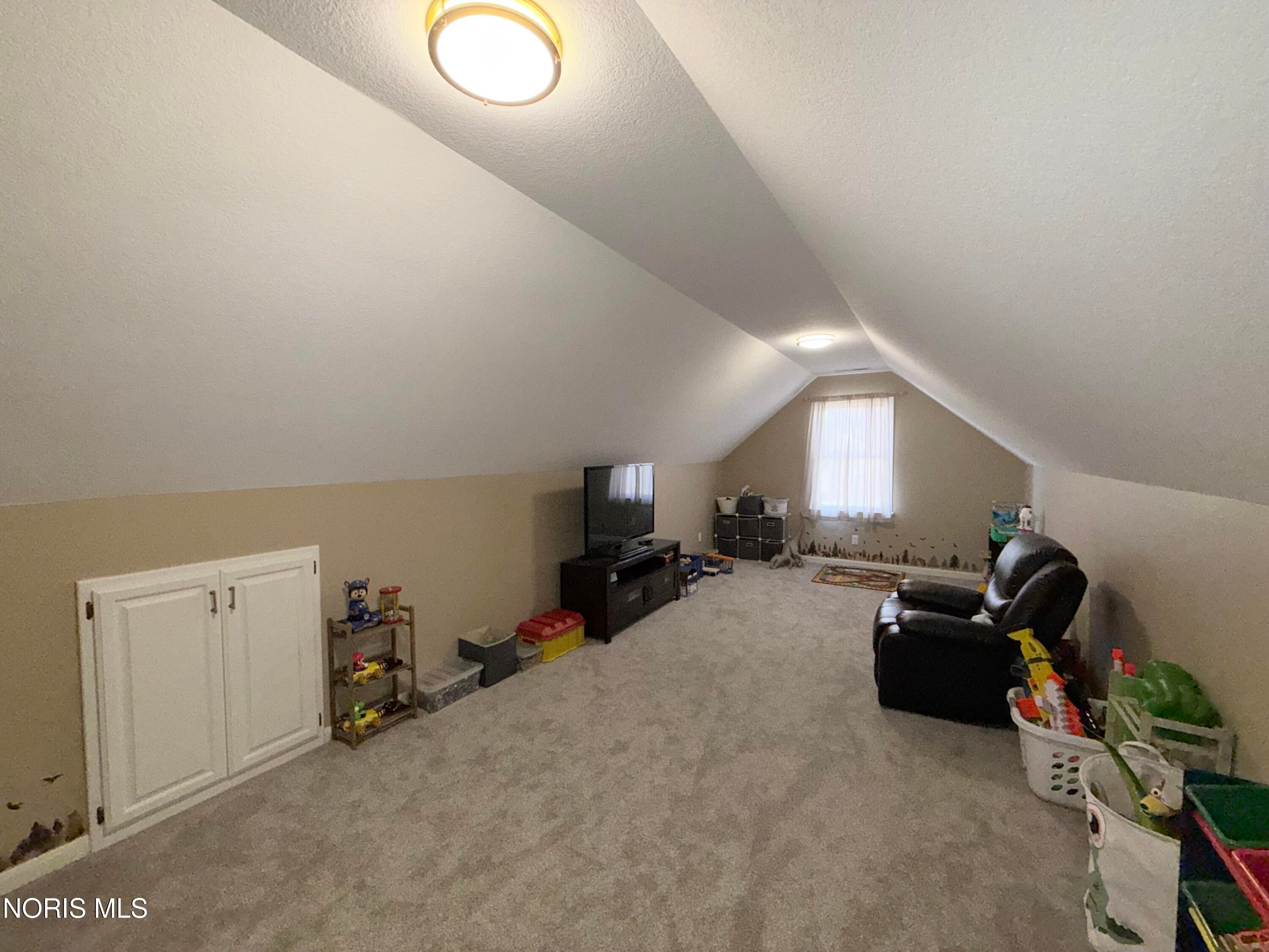1121 Fox Run Road Findlay, OH 45840 - Photo 58 of 82 59