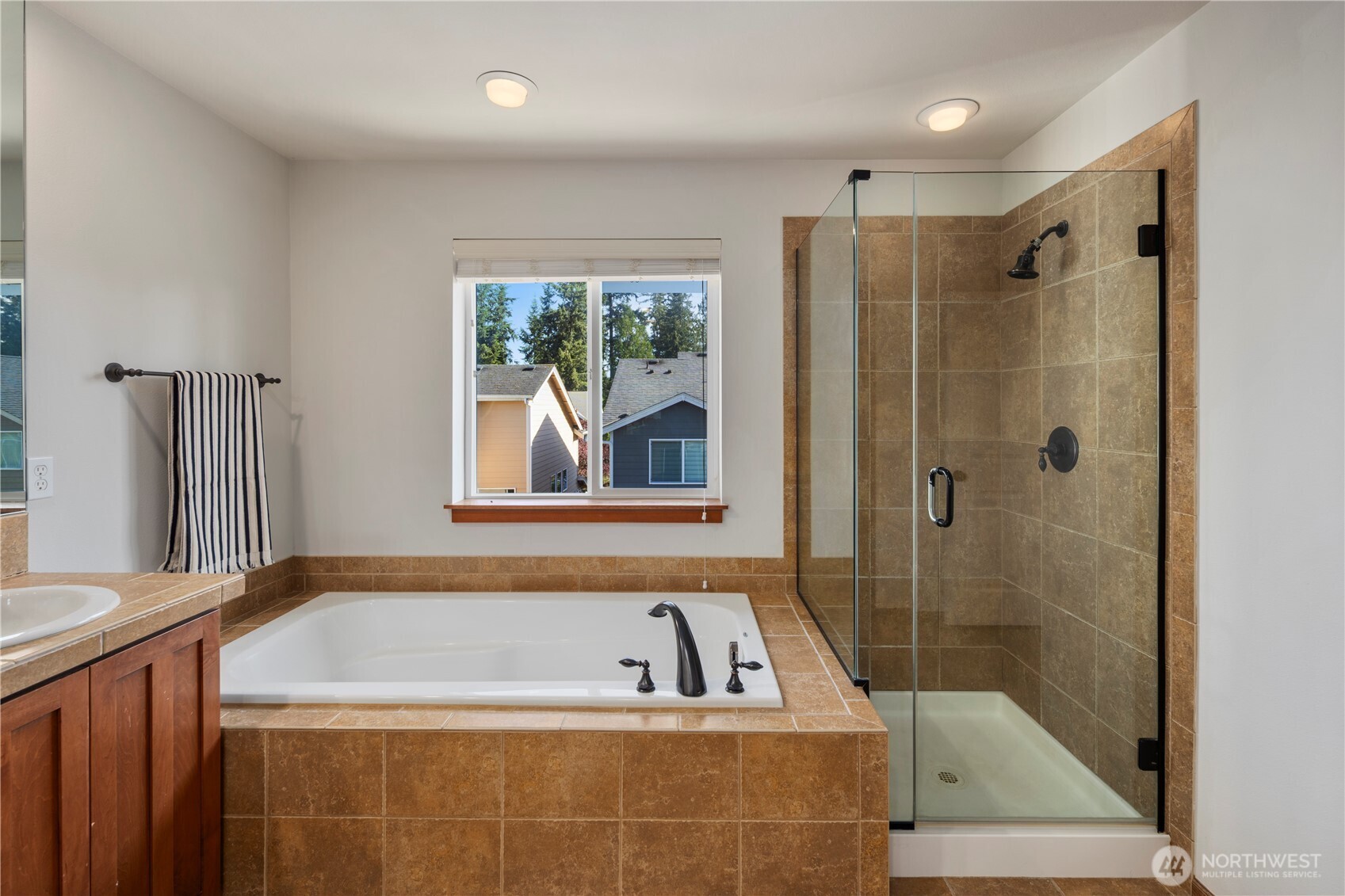 3130 171st Place Southeast Bothell, WA 98012 - Photo 32 of 39