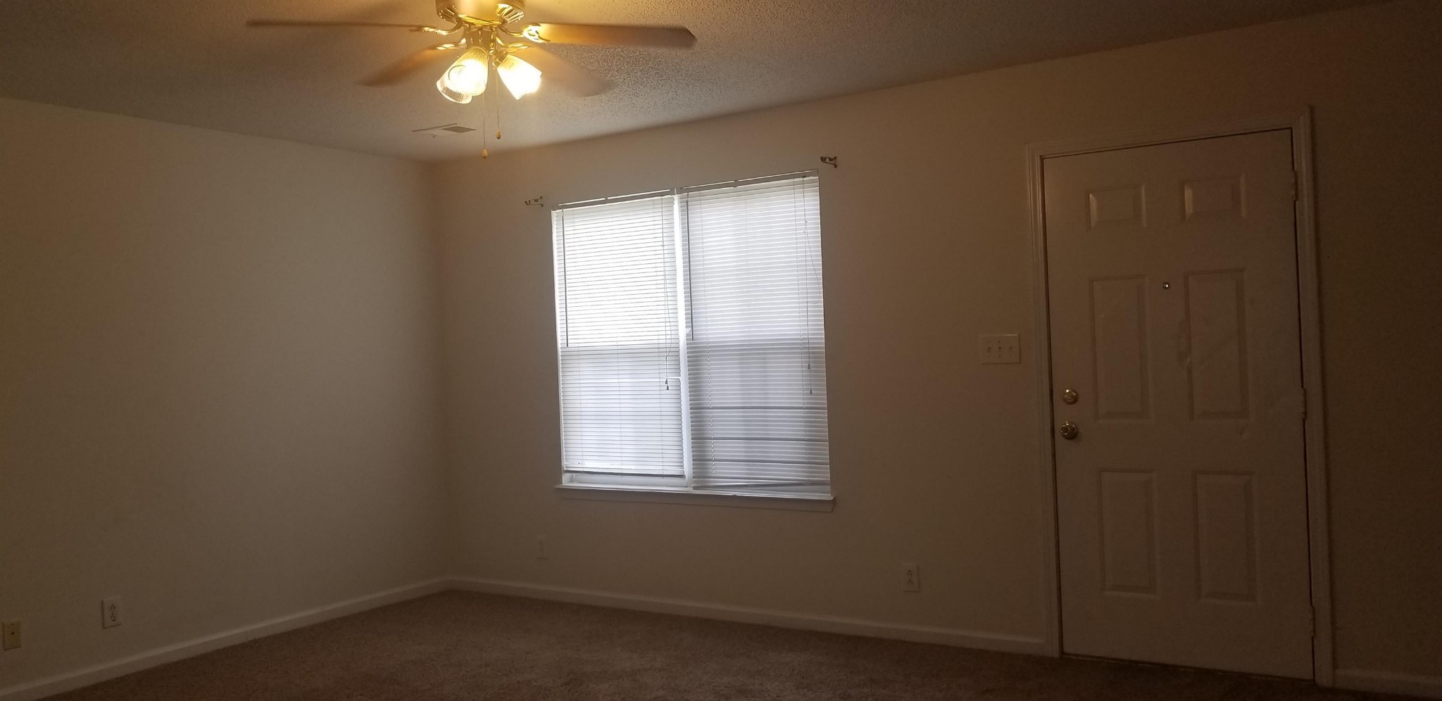 1041 Shadow Ridge Avenue Oak Grove, KY 42262 - Photo 3 of 11 an empty room with a empty space and a window
