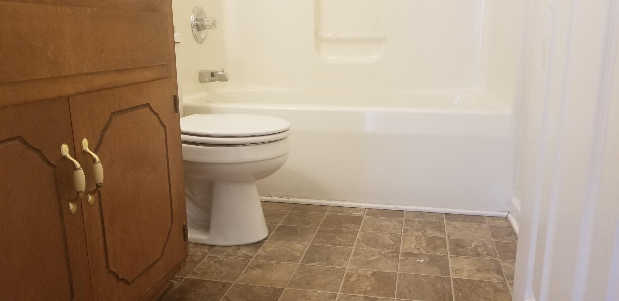 1041 Shadow Ridge Avenue Oak Grove, KY 42262 - Photo 6 of 11 a bathroom with a toilet and a shower