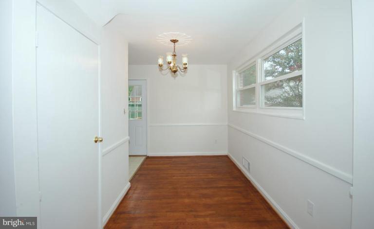 3926 Havard Street Silver Spring, MD 20906 - Photo 2 of 14 Dining Room