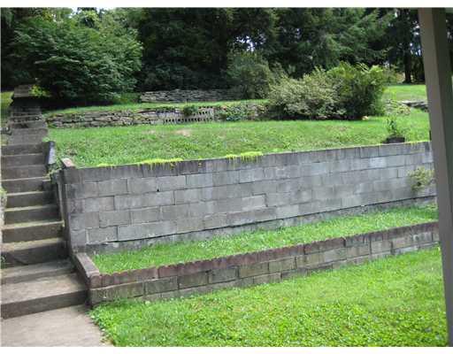 420 Spring Valley Road West Mifflin, PA 15122 - Photo 15 of 17 Yard/Garden.