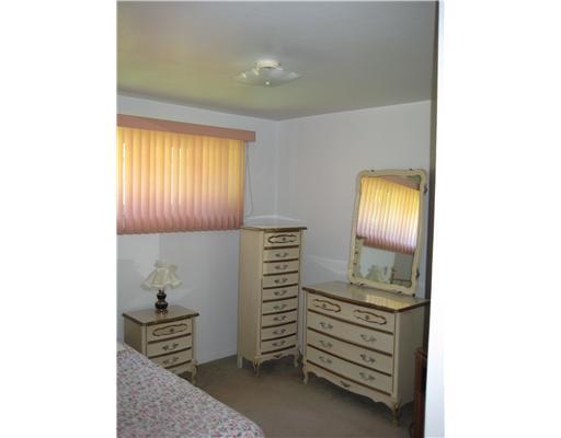 420 Spring Valley Road West Mifflin, PA 15122 - Photo 9 of 17 Bedroom.