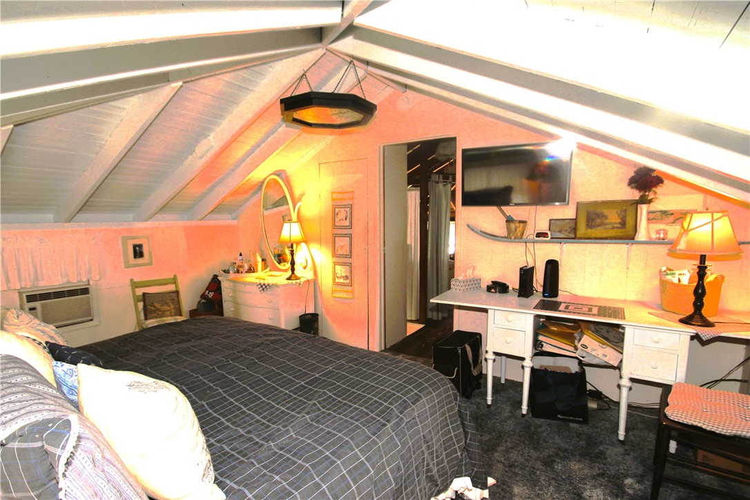 13202 Park Road Carlton, NY 14571 - Photo 34 of 50 Master Bedroom