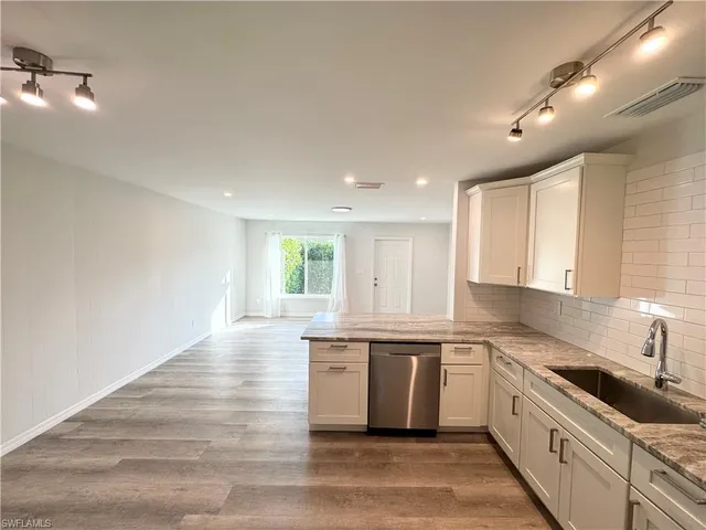 $2,250 | 3181 Poinciana Drive, Naples, FL 34105