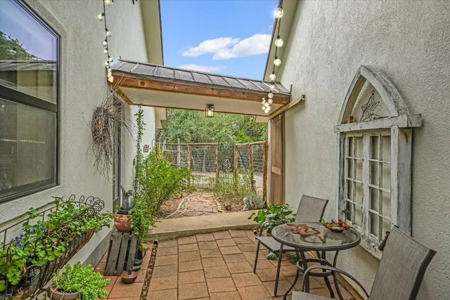 $625,000 | 5 Sumac Court, Wimberley, TX 78676