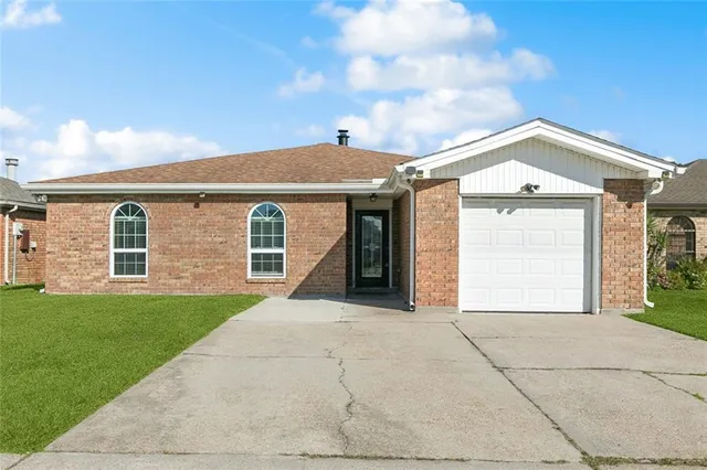 $225,000 | 5065 Oak Bayou Avenue, Marrero, LA 70072
