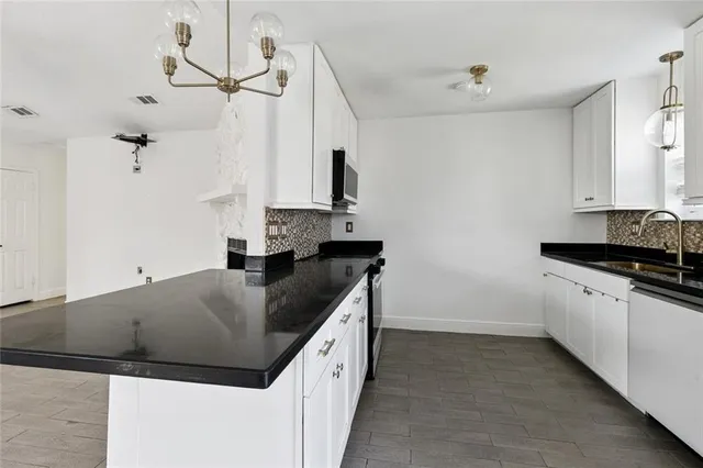 $225,000 | 5065 Oak Bayou Avenue, Marrero, LA 70072