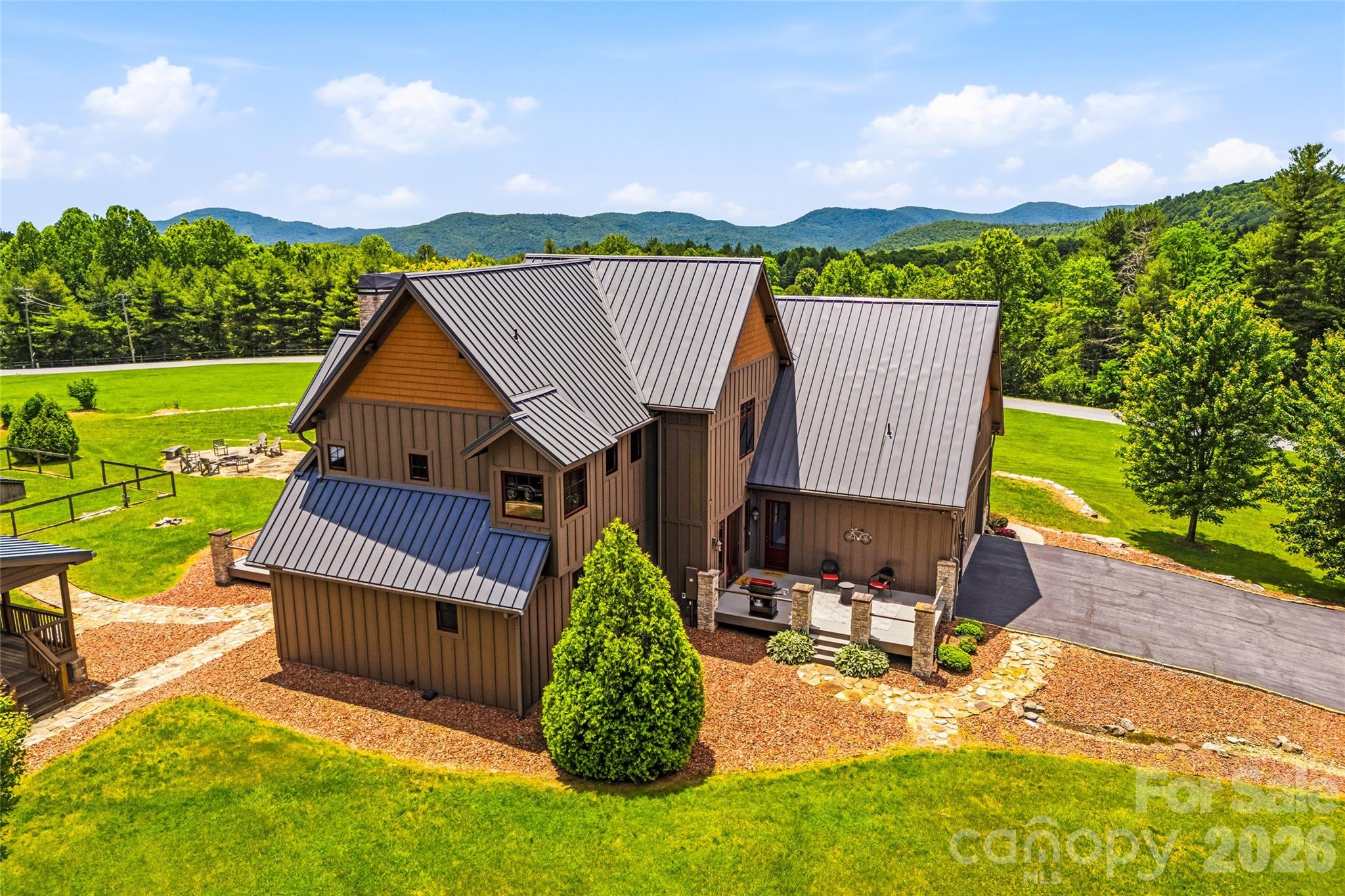 4862 Pinnacle Mountain Road Zirconia, NC 28790 - Photo 44 of 48