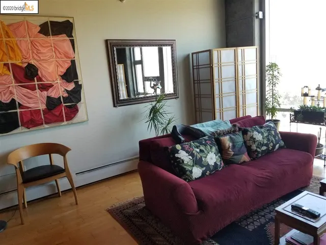 $2,700 | 311 Oak Street, Unit 806, Oakland, CA 94607