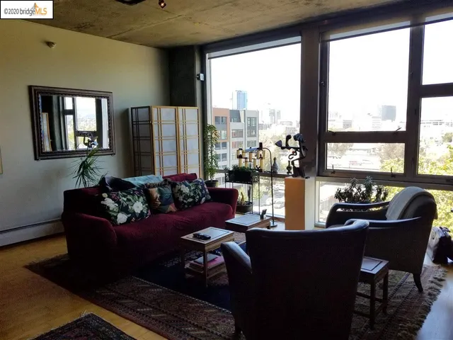 $2,700 | 311 Oak Street, Unit 806, Oakland, CA 94607