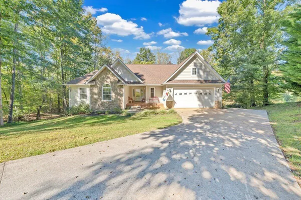 $475,000 | 132 Pointe O Woods Drive, Huddleston, VA 24104