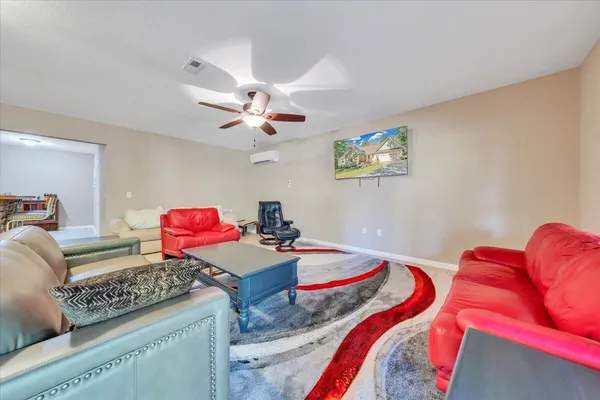 $475,000 | 132 Pointe O Woods Drive, Huddleston, VA 24104