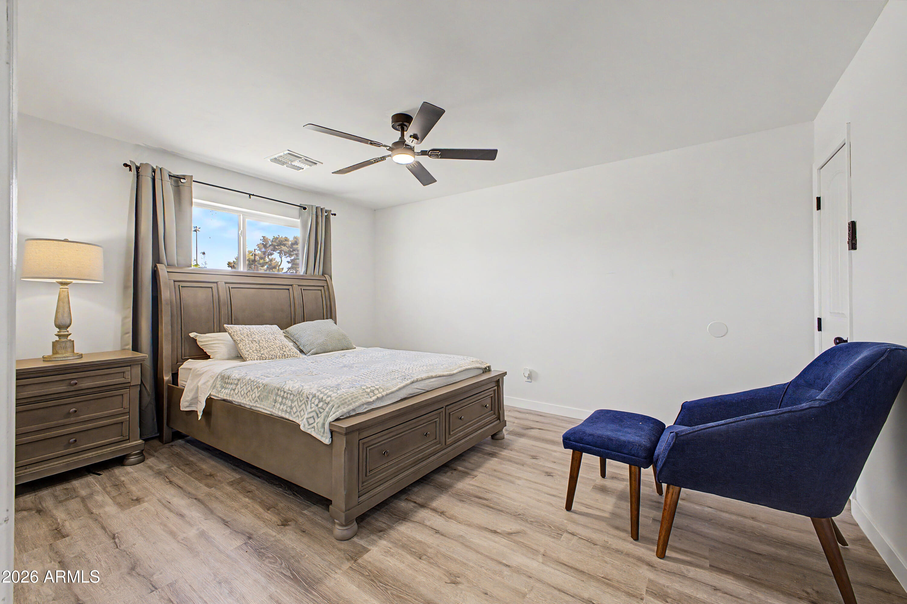 3901 West Elm Street Phoenix, AZ 85019 - Photo 13 of 18 ca9707ea728045fe8a4bf4d047202b81