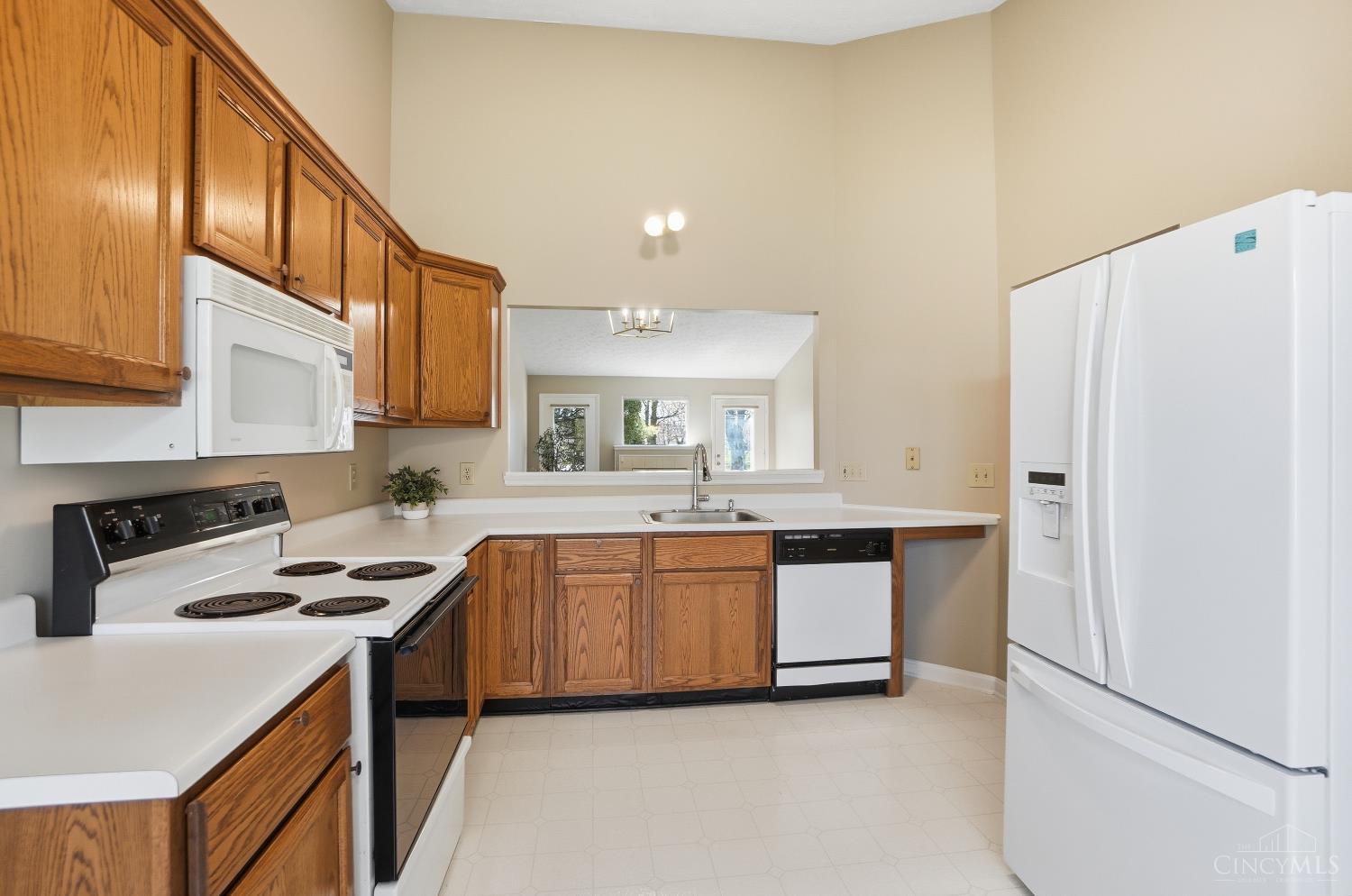 1013 Raintree Lane Maineville, OH 45039 - Photo 10 of 42