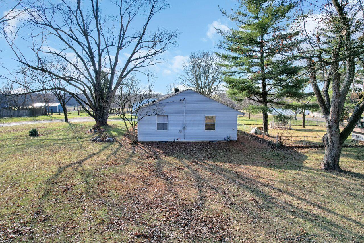 2909 Clime Road Columbus, OH 43223 - Photo 6 of 41 Side View