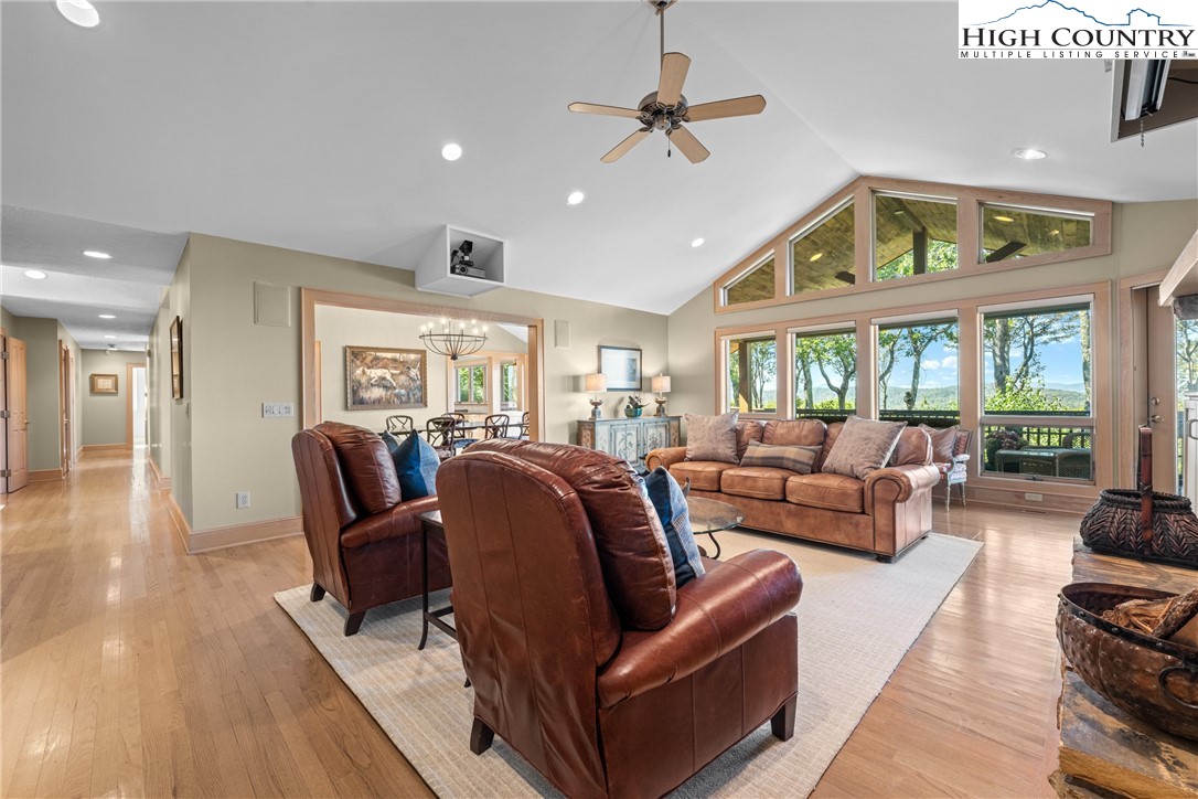 400 Rambling Road Blowing Rock, NC 28605 - Photo 4 of 50 Gallery Image 4