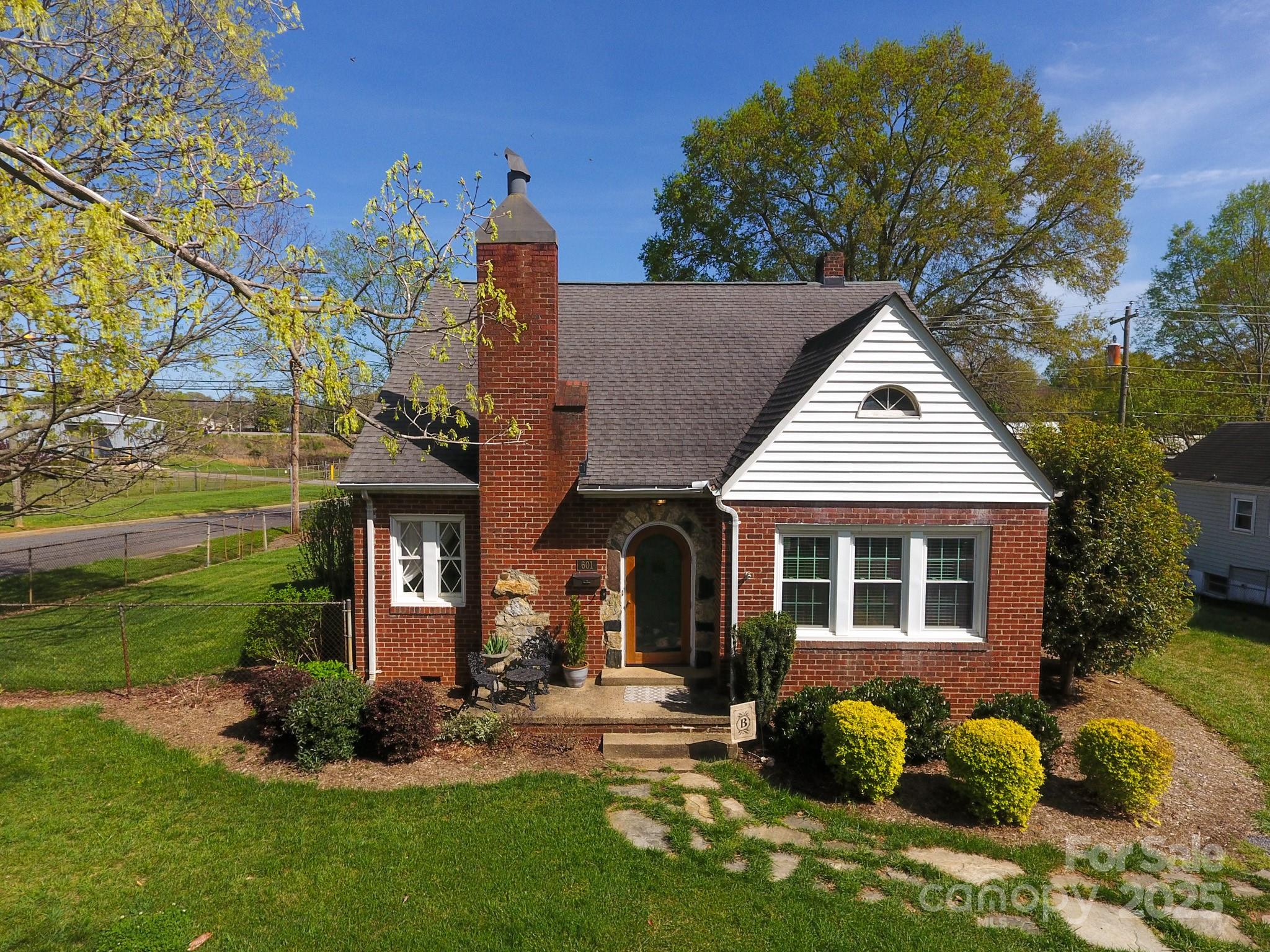 601 Meadowbrook Road Kings Mountain, NC 28086 - Photo 1 of 22 Gallery Image 1