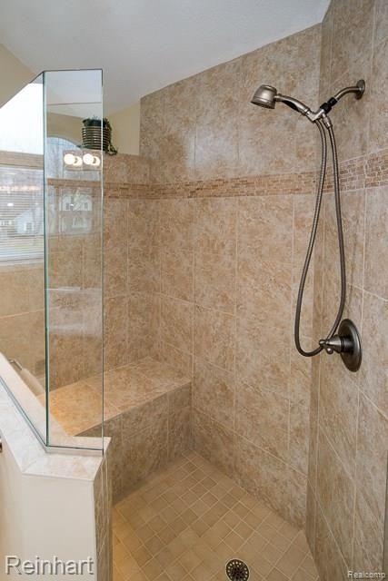 11119 Rivendell Court Pinckney, MI 48169 - Photo 35 of 49 Image_38.jpg