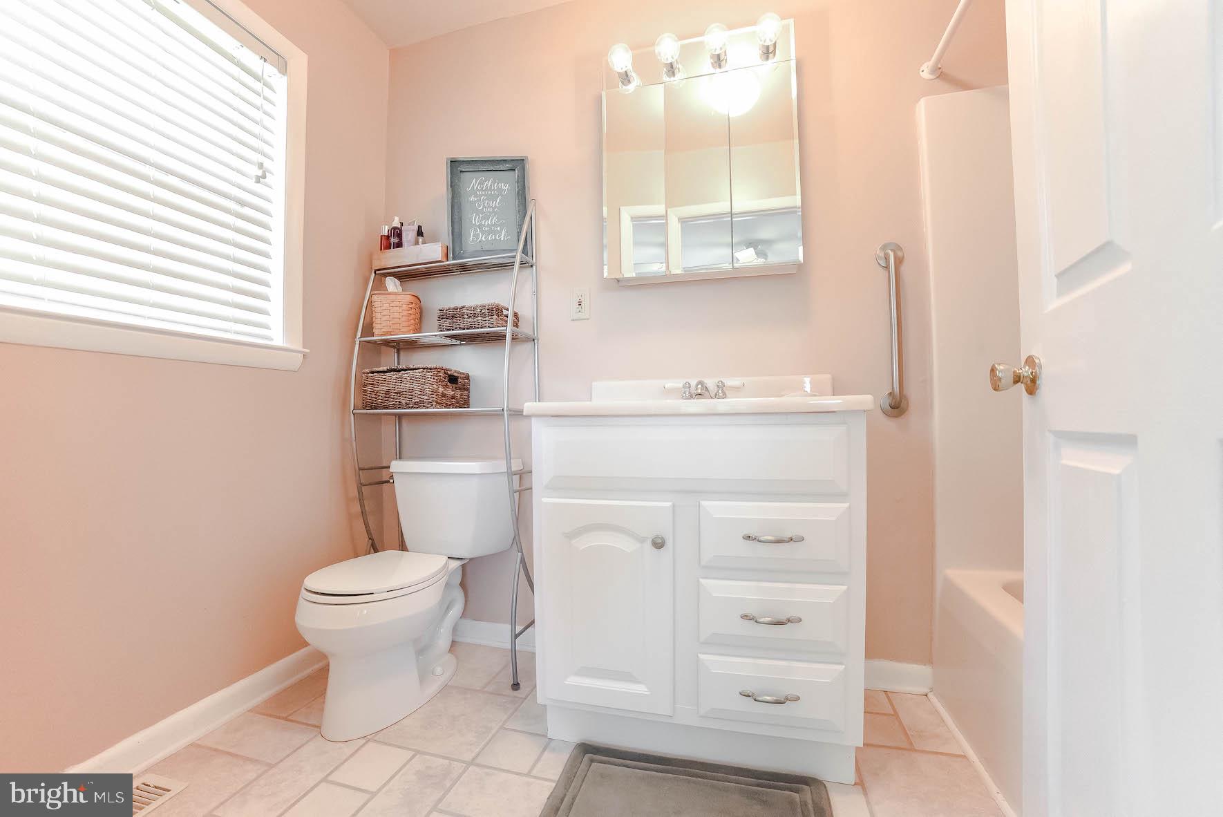 24496 Half Pone Point Road Hollywood, MD 20636 - Photo 39 of 53 Primary bath