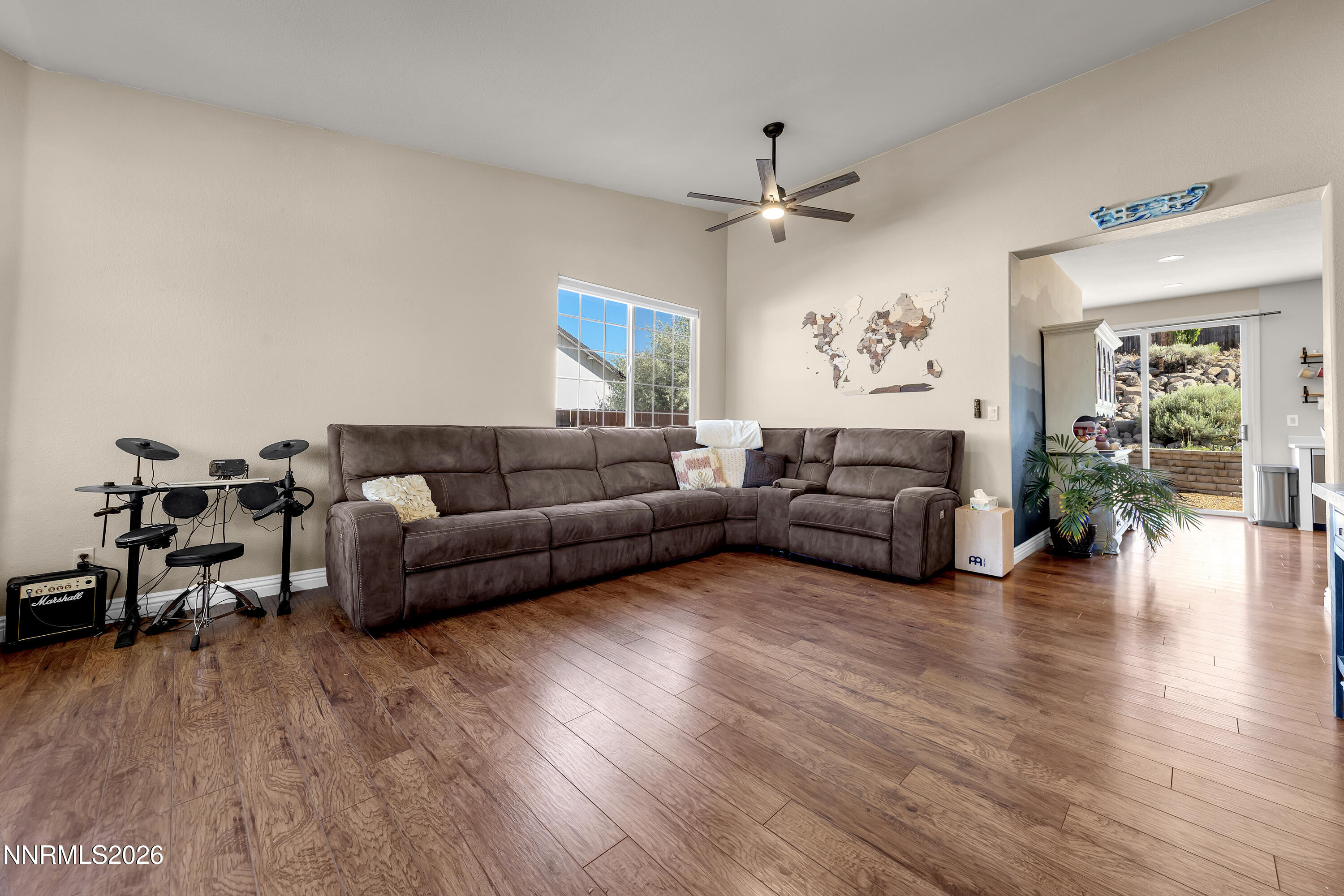 3382 Snake River Drive Reno, NV 89503 - Photo 5 of 47 SnakeRiver3382-004