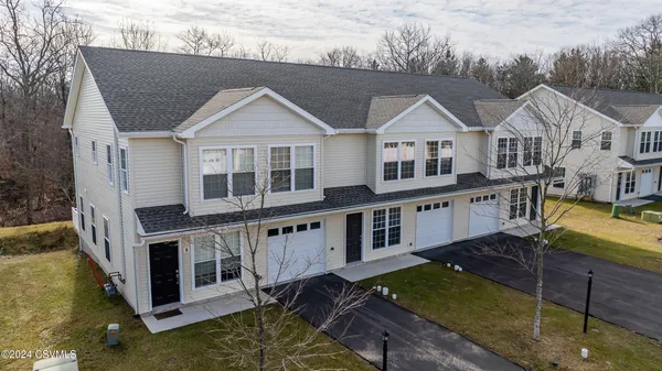 $272,500 | 14 Nicole Lane, Hazleton, PA 18202