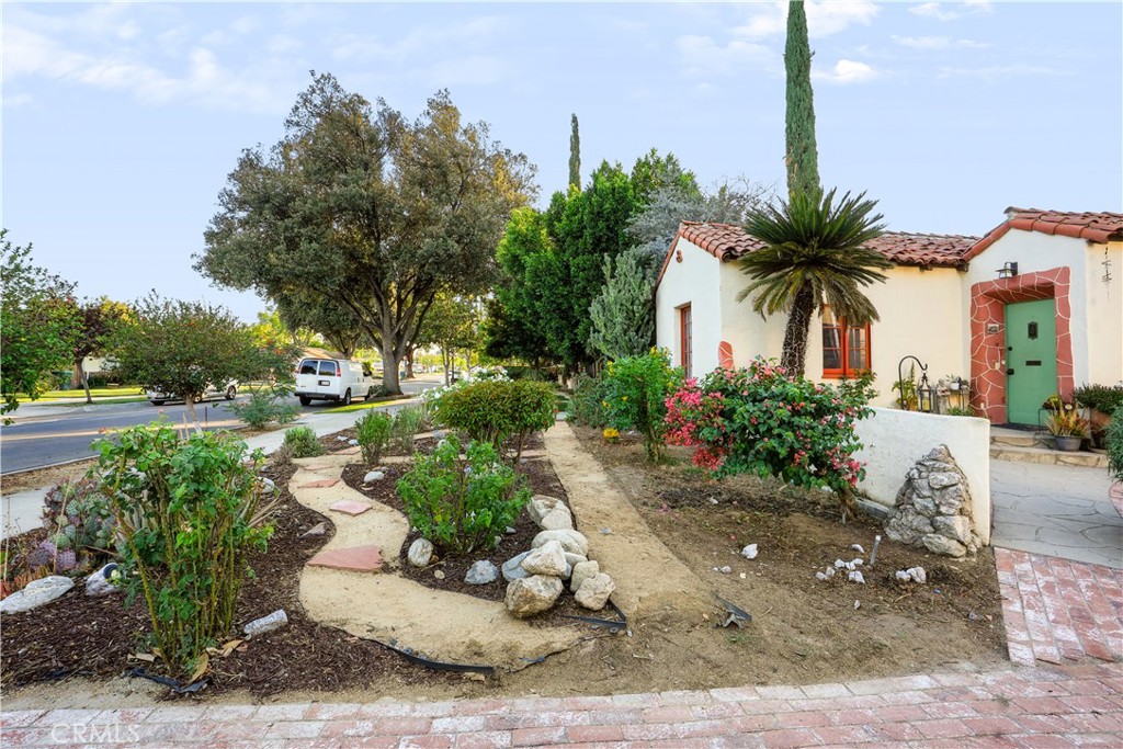4653 Beatty Drive Riverside, CA 92506 - Photo 3 of 50