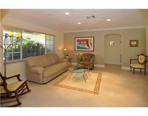 4801 Southwest 168th Avenue Southwest Ranches, FL 33331 - Photo 3 of 16 Living Room