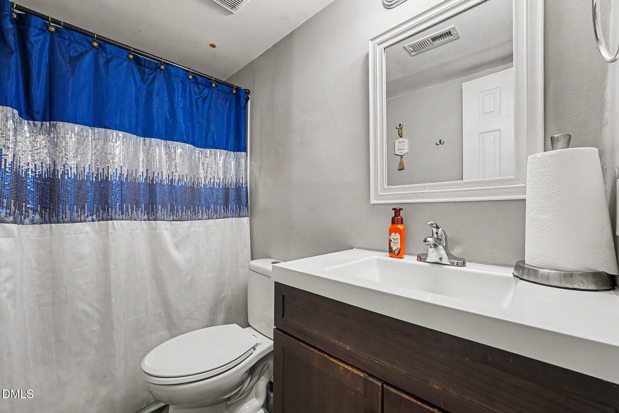 631 Pine Ridge Place Raleigh, NC 27609 - Photo 24 of 27 024_file_9834
