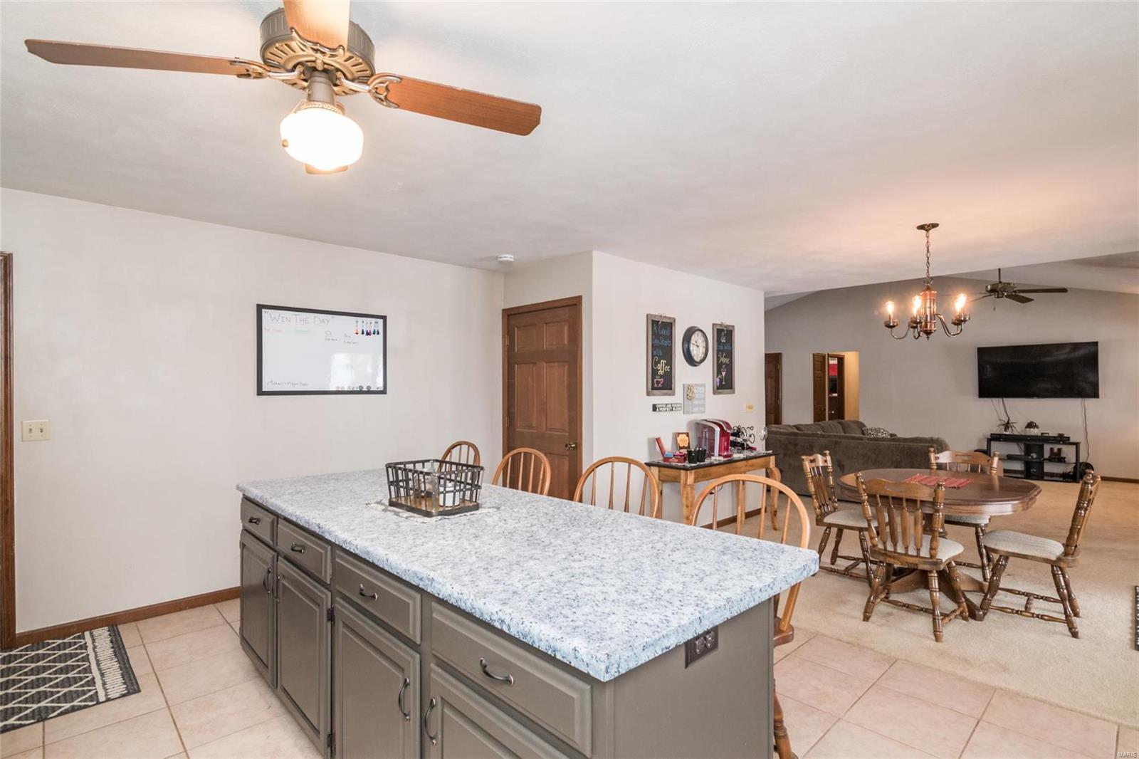 973 Weathervane Lane Troy, IL 62294 - Photo 12 of 25 Gallery Image 12