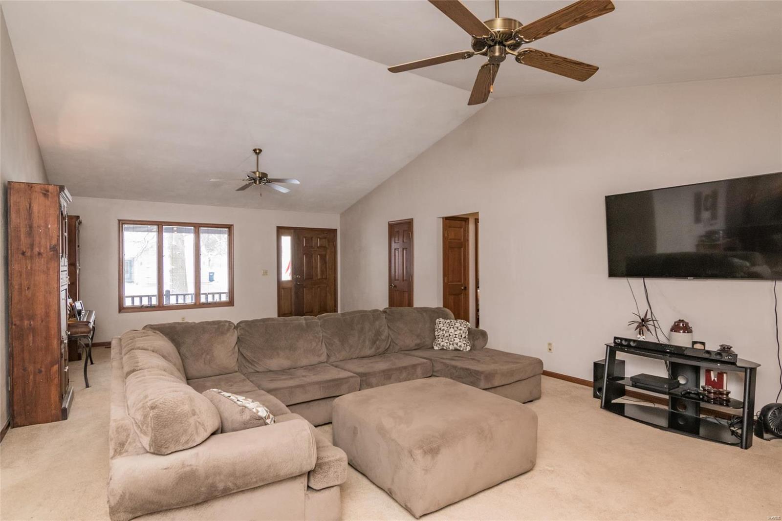 973 Weathervane Lane Troy, IL 62294 - Photo 5 of 25 Gallery Image 5