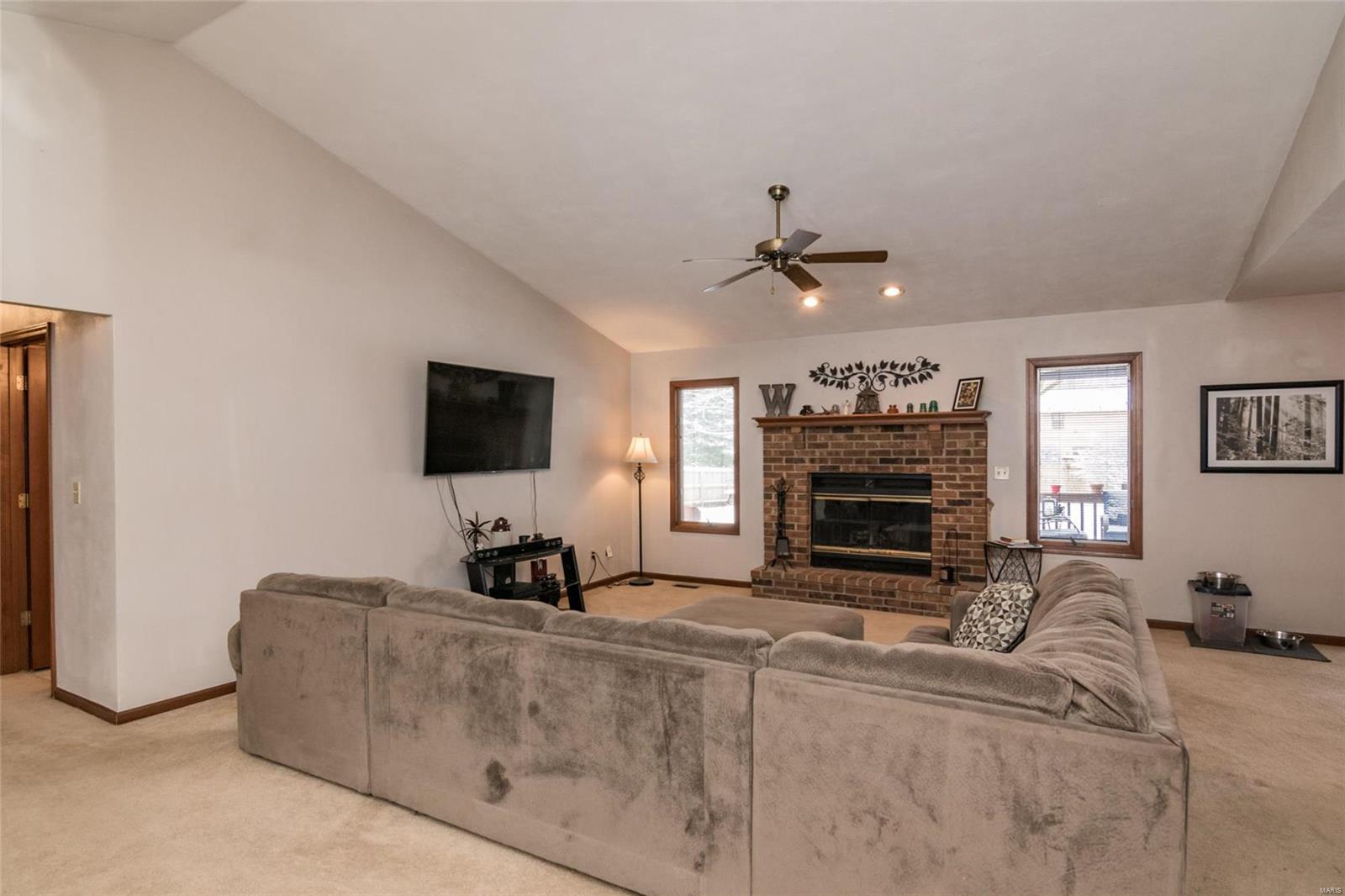 973 Weathervane Lane Troy, IL 62294 - Photo 6 of 25 Gallery Image 6