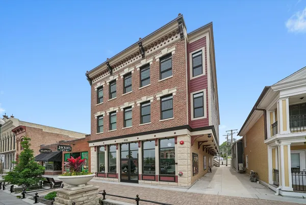 $1,699,999 | 1016 South State Street, Lockport, IL 60441