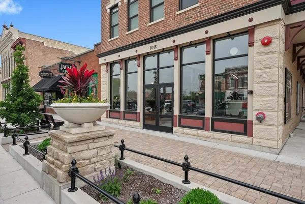 $1,699,999 | 1016 South State Street, Lockport, IL 60441