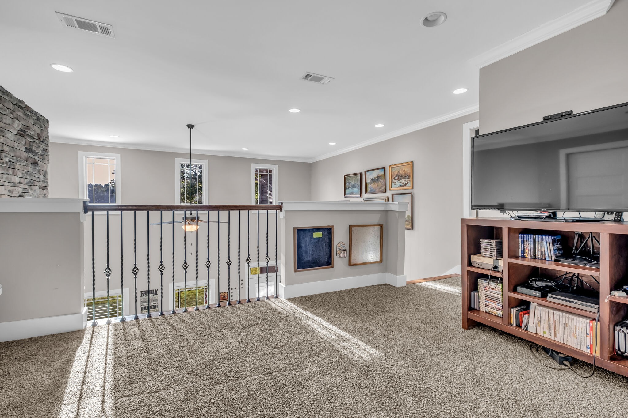 1399 Hamilton Chambers Road Lebanon, TN 37087 - Photo 24 of 40 a view of an empty room with workspace and furniture