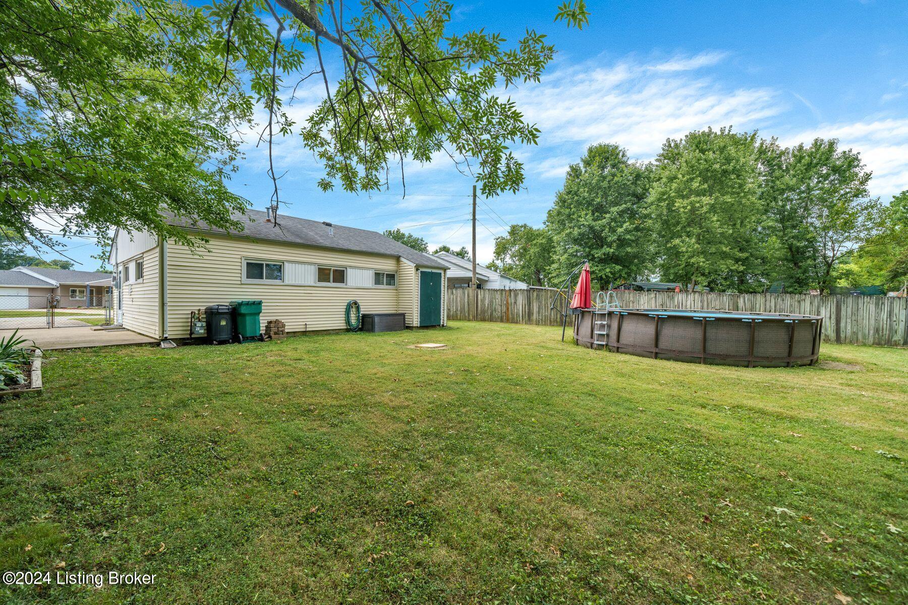 4817 Redstart Road Louisville, KY 40213 - Photo 28 of 36 photo_online_027