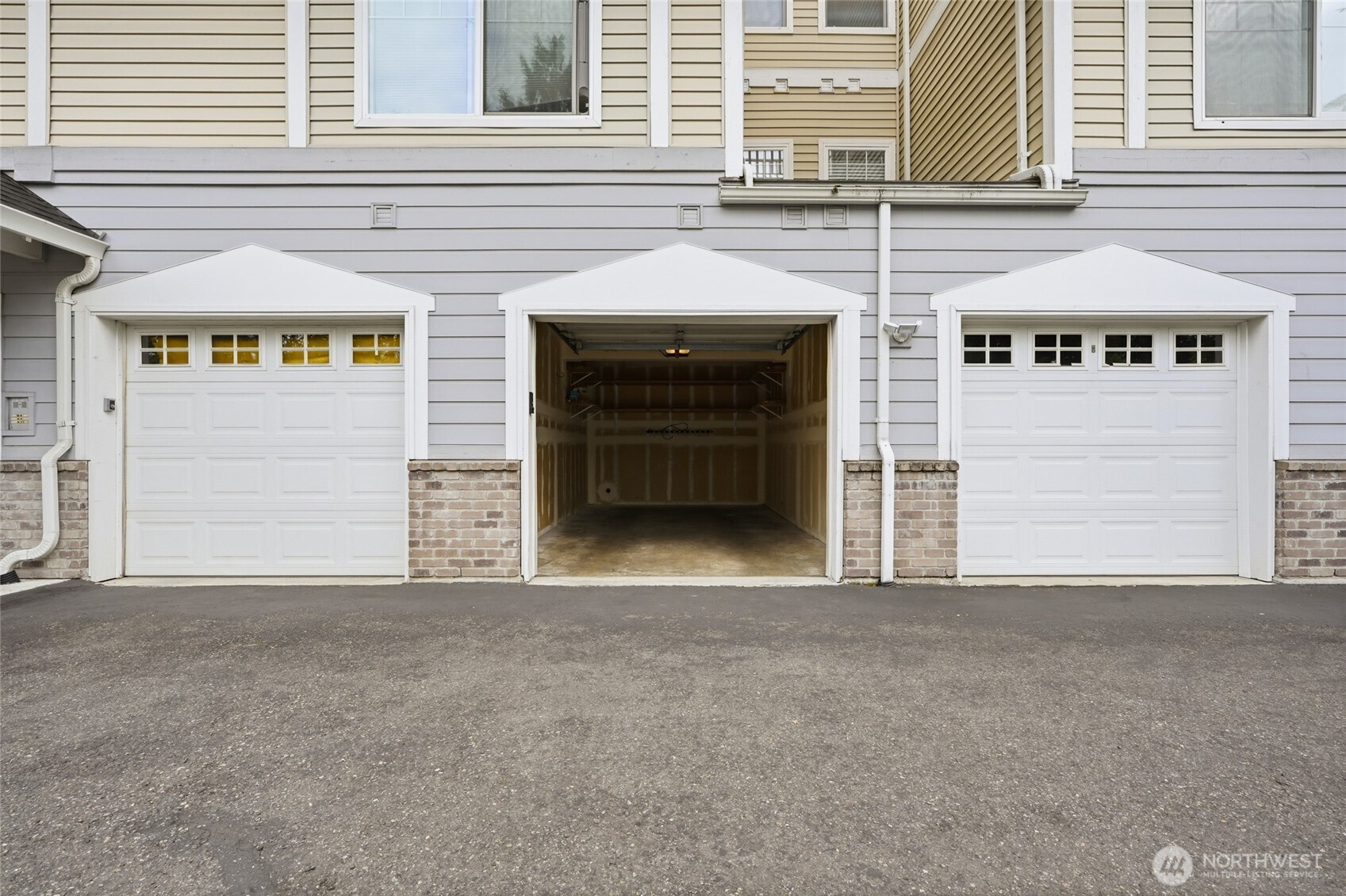 14140 Southeast 171st Way, Unit E204 Renton, WA 98058 - Photo 25 of 30