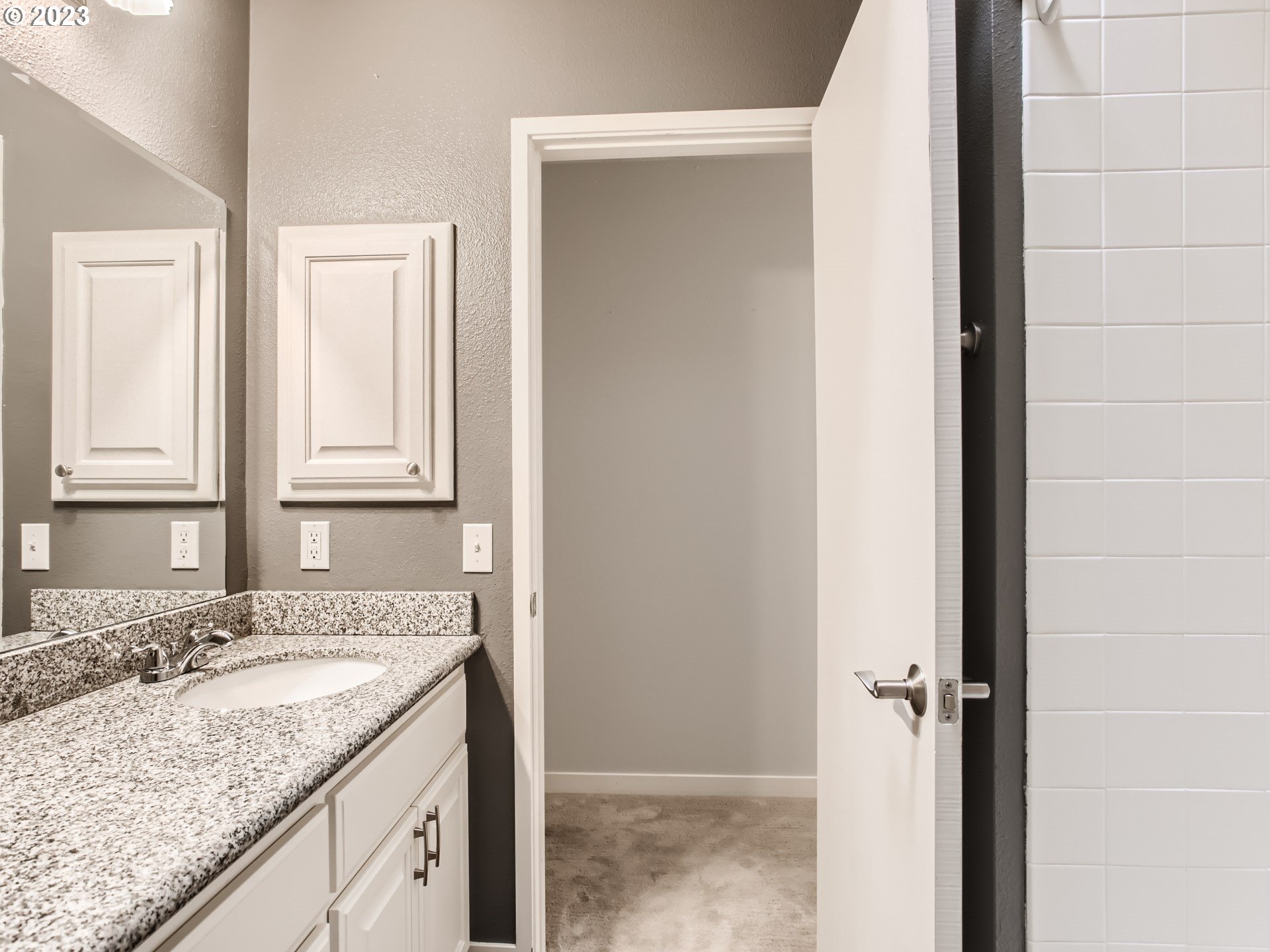 5125 Southwest Richenberg Court Portland, OR 97239 - Photo 18 of 44 Bathroom