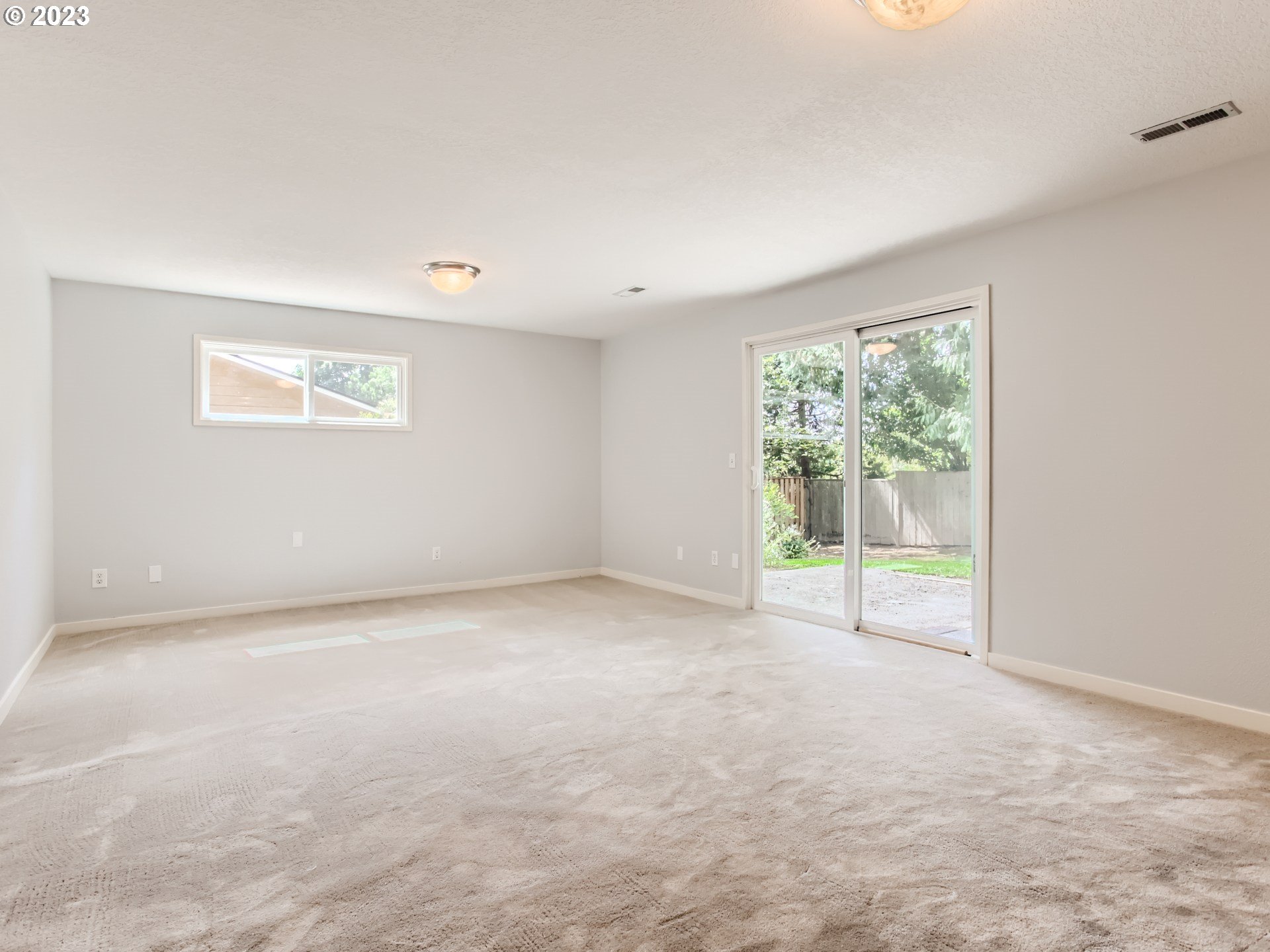 5125 Southwest Richenberg Court Portland, OR 97239 - Photo 19 of 44 Family Room