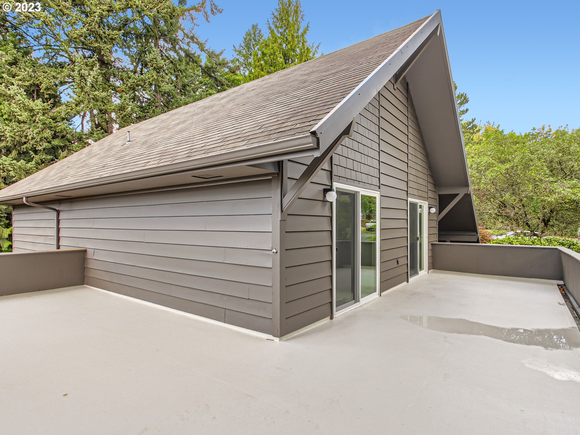 5125 Southwest Richenberg Court Portland, OR 97239 - Photo 24 of 44 Deck