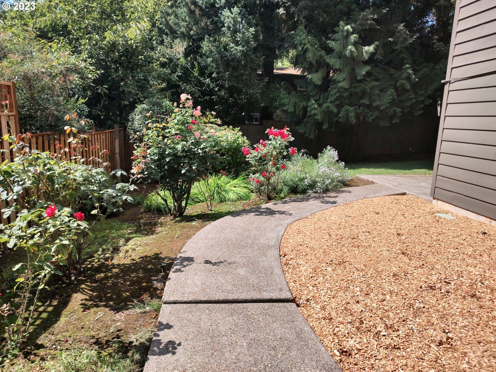 5125 Southwest Richenberg Court Portland, OR 97239 - Photo 30 of 44 Yard