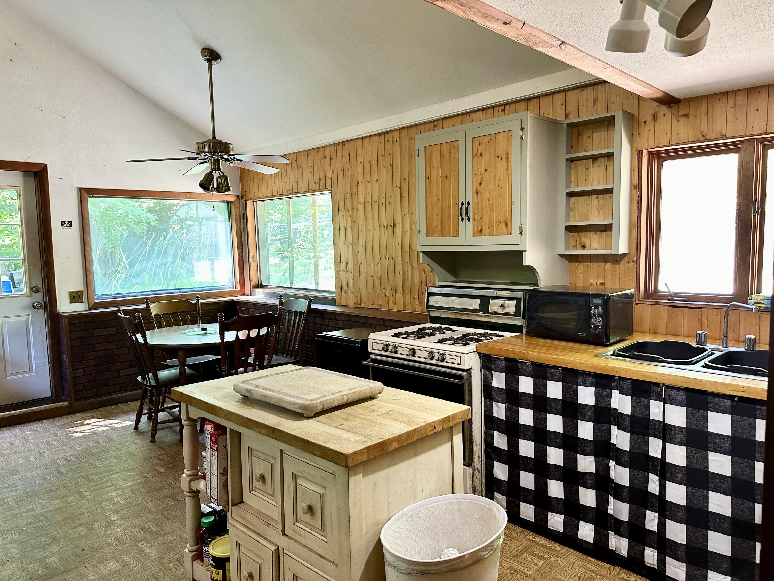 905 West Road Waterboro, ME 04087 - Photo 5 of 24 IMG_6608