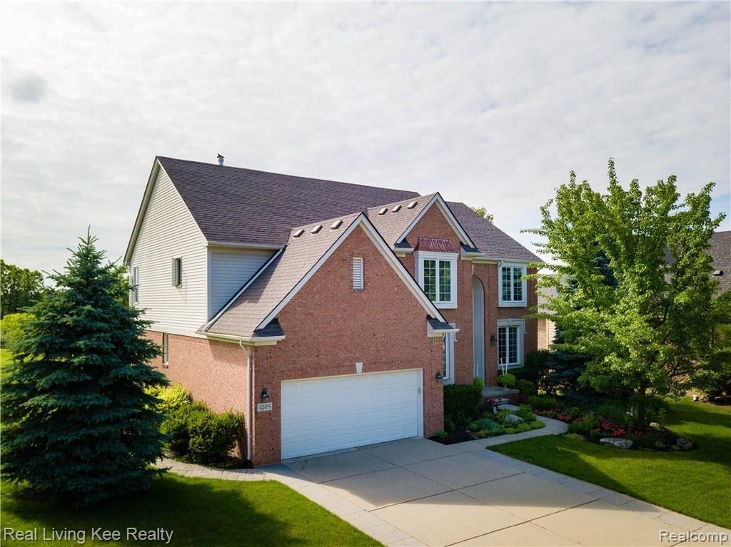 1205 Tulberry Drive Rochester, MI 48306 - Photo 62 of 70 Drone 1205 Tulberry Cir-2.jpg