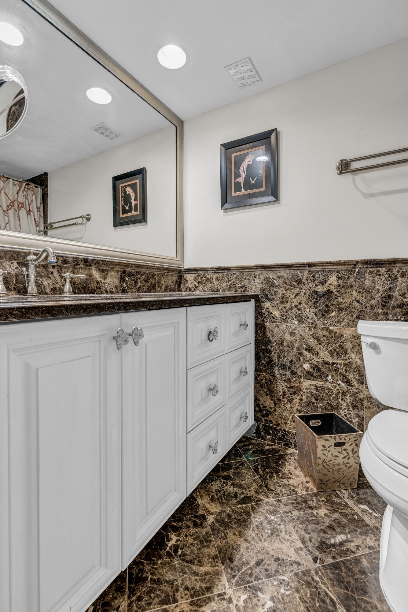 3050 Northeast 48th Court, Unit 305 Lighthouse Point, FL 33064 - Photo 23 of 45 Primary bathroom