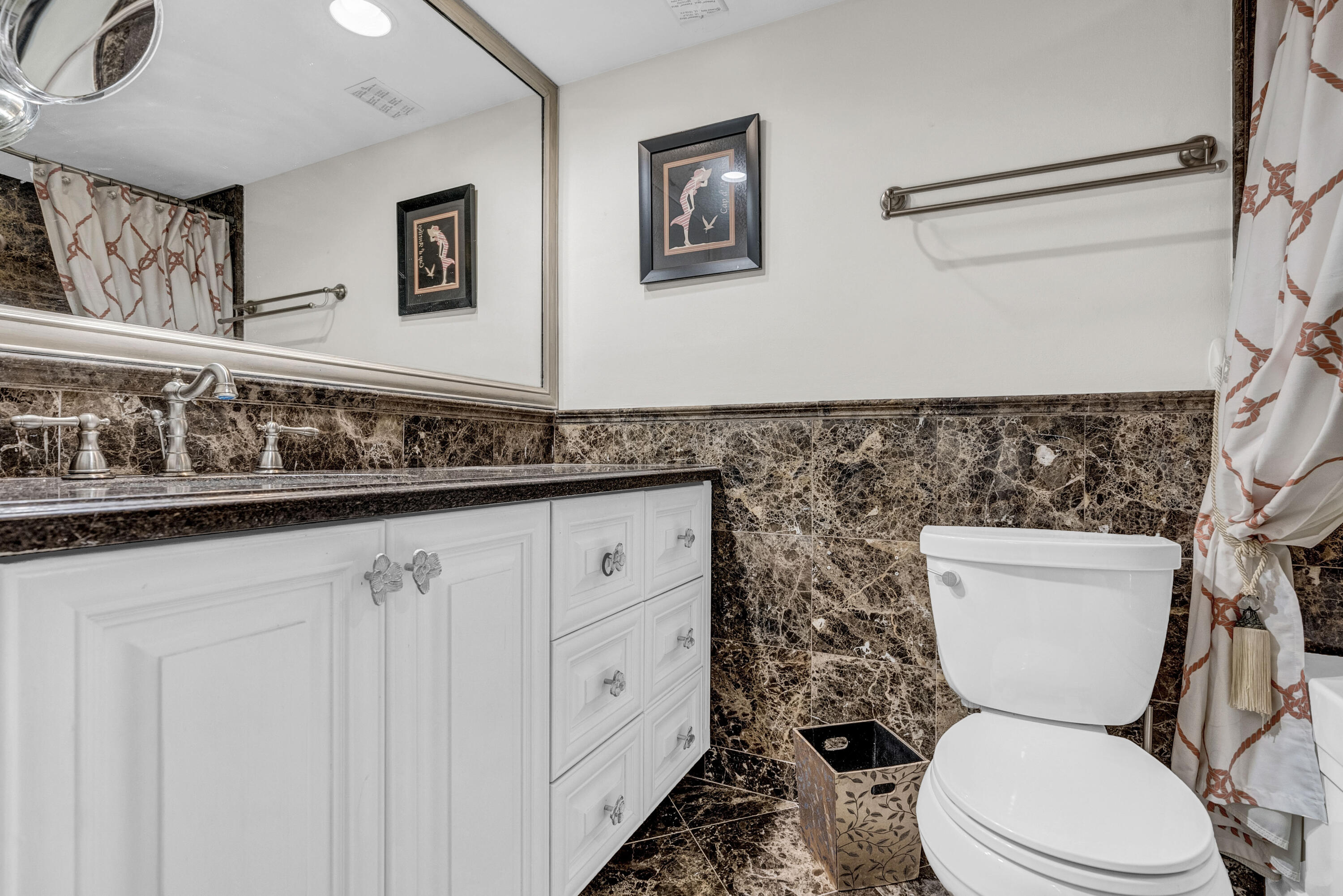 3050 Northeast 48th Court, Unit 305 Lighthouse Point, FL 33064 - Photo 25 of 45 Primary bathroom